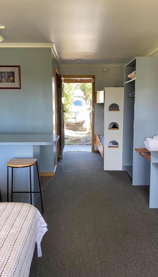 Gordon Gateway Motel Strahan Dış mekan fotoğraf